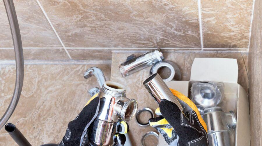 Professional gutter cleaning in Edmond, OK